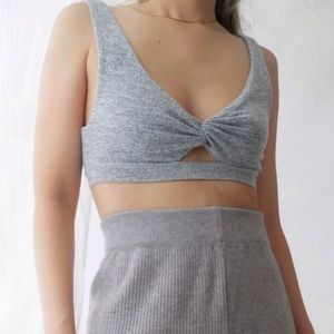 Wilfred Aritzia Gray Knit Twist Keyhole Bralette Top